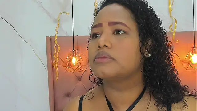 Belle Brunette online show from April 25, 1:41 pm