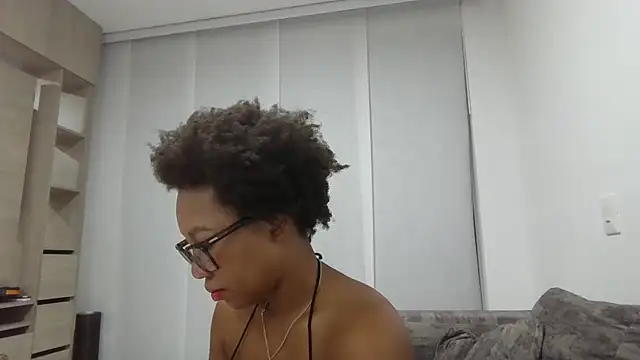 megan-hotxx online show from July 11, 4:15 am