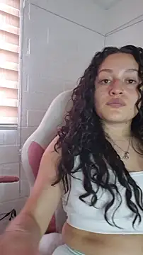 Snapshot of megan_doll2 chatting on July 31, 7:46 pm megan doll2 online show from July 31, 7:46 pm