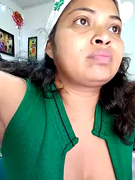 Snapshot of chalohott chatting on December 31, 10:34 pm chalohott online show from December 31, 10:34 pm