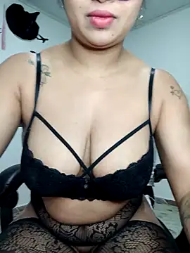 Snapshot of chalohott chatting on October 12, 9:36 pm chalohott online show from October 12, 9:36 pm