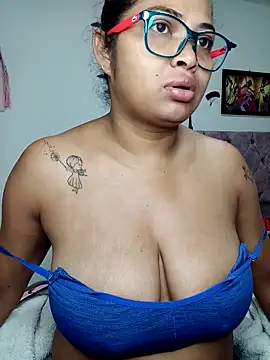 Snapshot of chalohott chatting on March 19, 10:52 am chalohott online show from March 19, 10:52 am