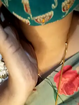 tuttifrutti17 online show from January 2, 5:39 pm