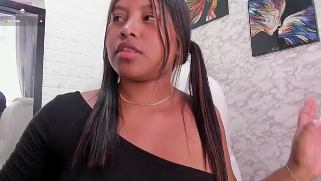 Snapshot of lunahot__07 chatting on December 14, 3:58 pm lunahot 07 online show from December 14, 3:58 pm