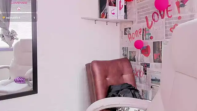 Snapshot of lunahot__07 chatting on February 4, 6:38 pm lunahot 07 online show from February 4, 6:38 pm
