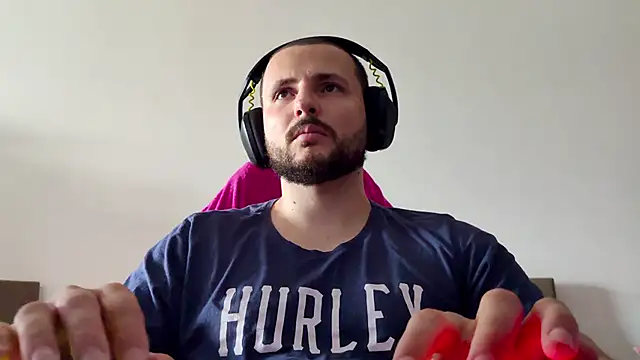 Snapshot of iurytx chatting on November 13, 6:51 pm iurytx online show from November 13, 6:51 pm