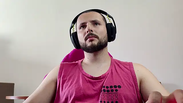 Snapshot of iurytx chatting on November 15, 12:13 pm iurytx online show from November 15, 12:13 pm