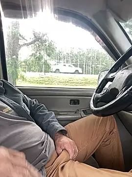 Snapshot of Themechanic420 chatting on May 5, 12:24 pm Themechanic420 online show from May 5, 12:24 pm