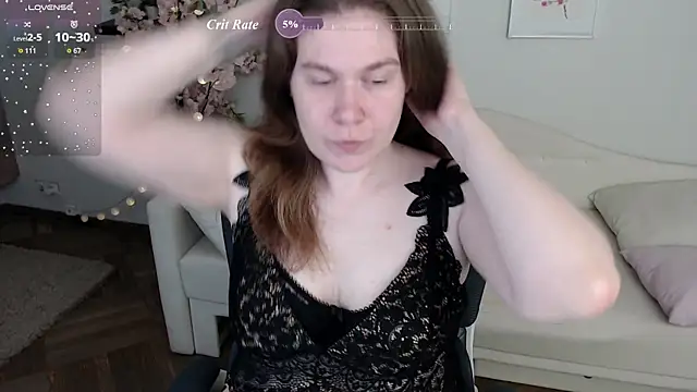 Nancy Sun  online show from July 25, 11:41 am