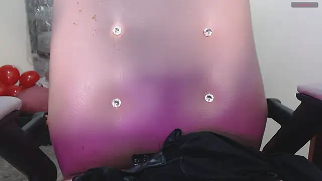 toxxxic cams online show from June 17, 7:11 am