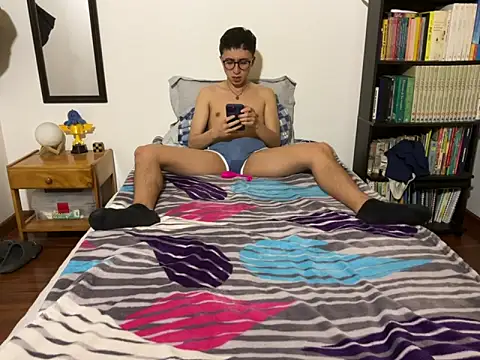 CamiRojas boy online show from April 29, 3:54 am