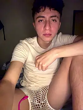 Snapshot of CamiRojas_boy chatting on July 12, 3:08 am CamiRojas boy online show from July 12, 3:08 am