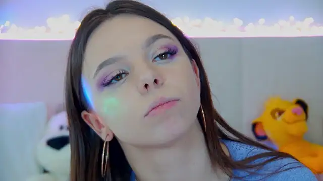 ElisabethDavis online show from March 8, 9:18 pm