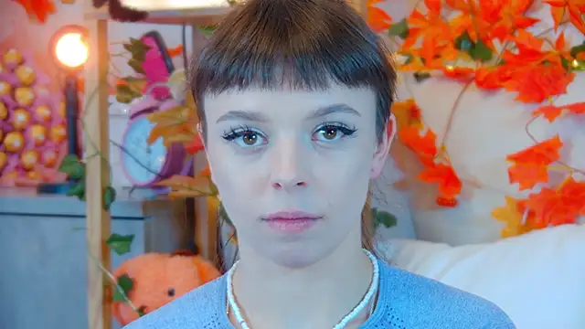 ElisabethDavis online show from October 21, 8:20 pm