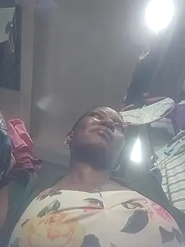 Snapshot of Hailey_BaileyXYZ chatting on December 14, 2:00 pm Hailey BaileyXYZ online show from December 14, 2:00 pm