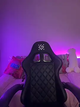 Snapshot of Your_insomniya chatting on October 11, 10:30 pm Your insomniya online show from October 11, 10:30 pm