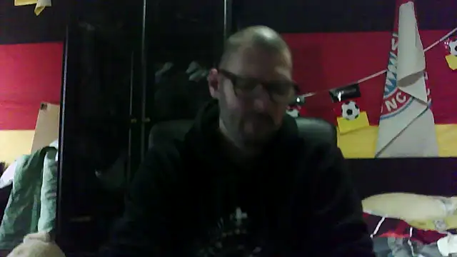 Snapshot of Die-geile-Sau chatting on November 30, 12:53 pm Die-geile-Sau online show from November 30, 12:53 pm