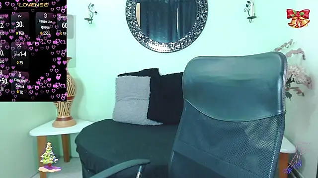 Snapshot of Sofia_Franco_ chatting on November 28, 7:27 pm Sofia Franco online show from November 28, 7:27 pm