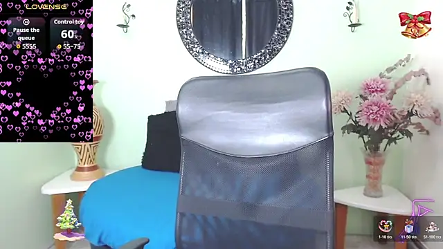 Snapshot of Sofia_Franco_ chatting on December 17, 7:20 pm Sofia Franco online show from December 17, 7:20 pm