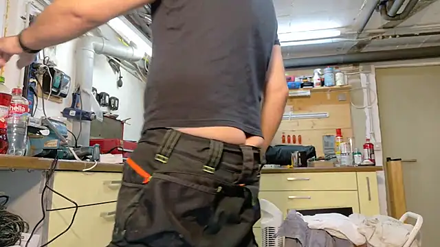 Nikeyone2 online show from March 16, 6:39 am