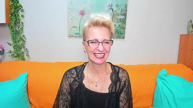 iamyourdream89 online show from October 24, 11:39 am