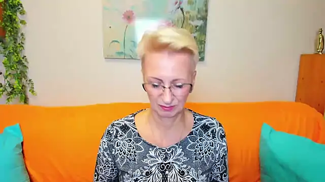 iamyourdream89 online show from November 2, 12:29 pm