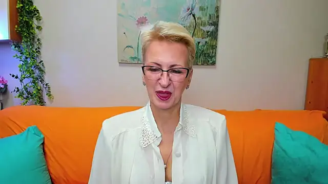 iamyourdream89 online show from November 16, 7:47 am