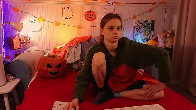 Snapshot of Frank_Fraer chatting on October 31, 10:22 pm Frank Fraer online show from October 31, 10:22 pm