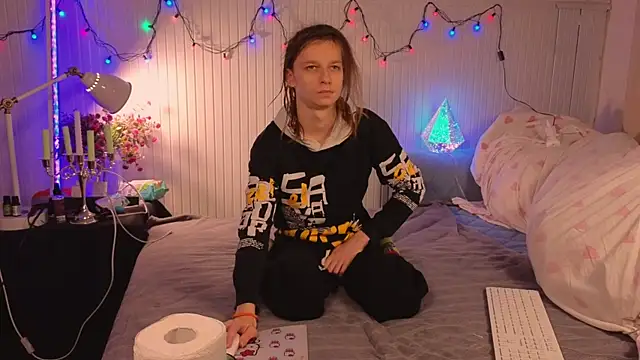 Snapshot of Frank_Fraer chatting on November 25, 2:17 pm Frank Fraer online show from November 25, 2:17 pm