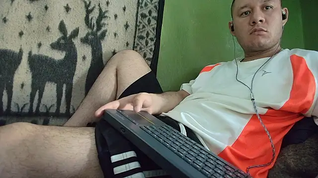 sweet cock28 online show from March 9, 3:27 pm