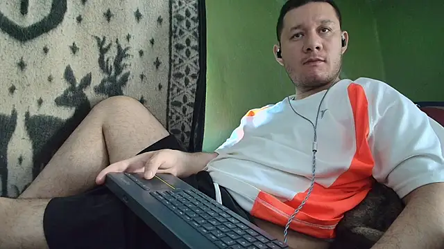 sweet cock28 online show from April 24, 3:47 pm
