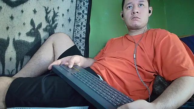 Snapshot of sweet_cock28 chatting on June 1, 3:03 pm sweet cock28 online show from June 1, 3:03 pm