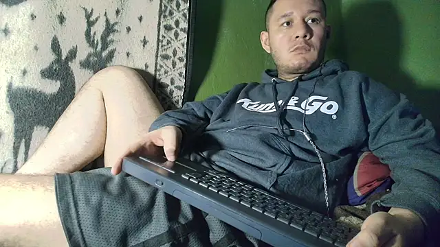 Snapshot of sweet_cock28 chatting on June 13, 3:26 am sweet cock28 online show from June 13, 3:26 am