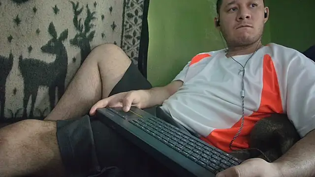 Snapshot of sweet_cock28 chatting on June 25, 3:16 pm sweet cock28 online show from June 25, 3:16 pm