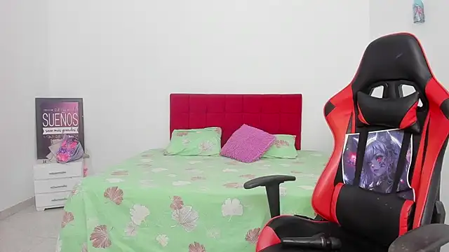 Sweet Coral  online show from February 4, 8:42 am