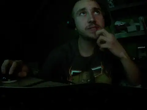 capoloveu online show from November 20, 8:52 pm