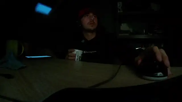 capoloveu online show from November 30, 3:49 pm