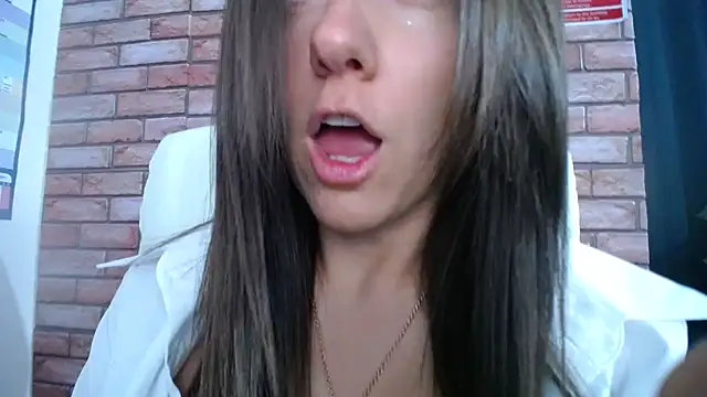 Snapshot of HarleyRebz chatting on November 3, 7:42 am HarleyRebz online show from November 3, 7:42 am