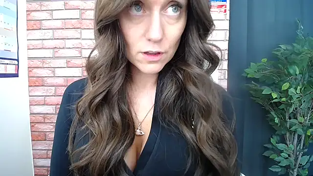 Snapshot of HarleyRebz chatting on November 18, 1:04 pm HarleyRebz online show from November 18, 1:04 pm