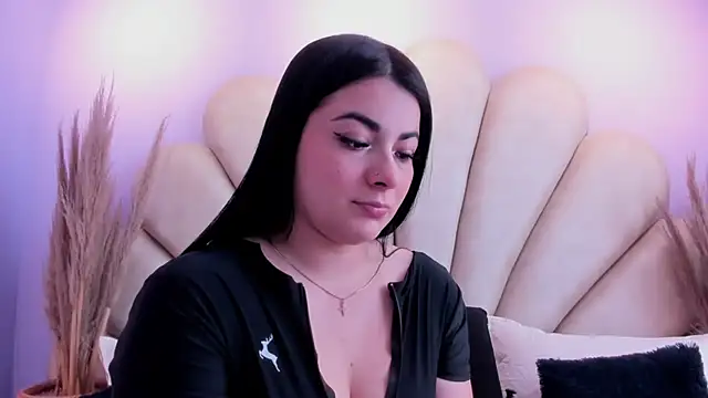 Natasha  Blue online show from February 17, 5:08 pm