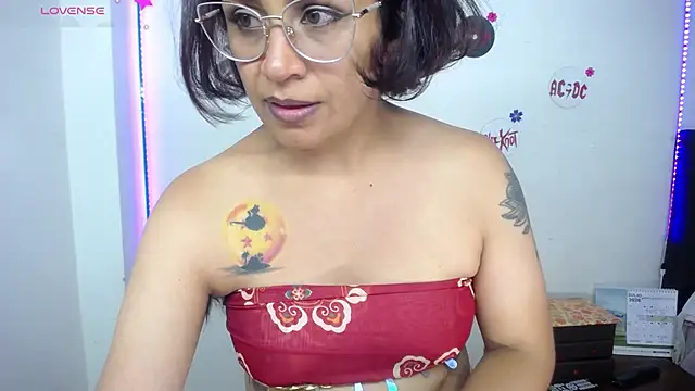 Snapshot of pinky_violeta chatting on July 5, 4:19 am pinky violeta online show from July 5, 4:19 am