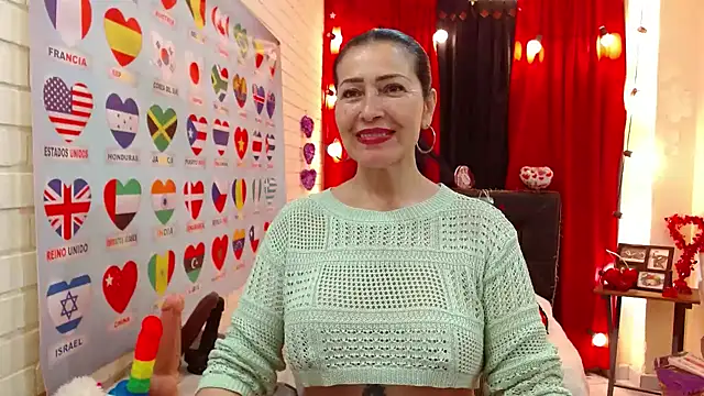 Snapshot of Sarah_teiku chatting on January 25, 12:59 am Sarah teiku online show from January 25, 12:59 am
