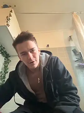 Snapshot of Toyjungee chatting on October 28, 3:25 pm Toyjungee online show from October 28, 3:25 pm