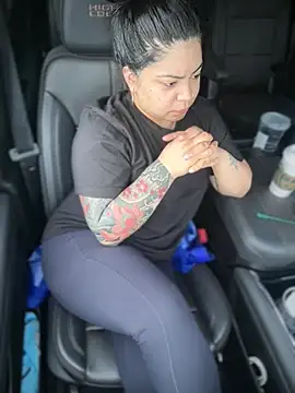 kimmiakiss22 online show from June 4, 8:48 pm