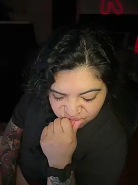 kimmiakiss22 online show from June 11, 3:26 am