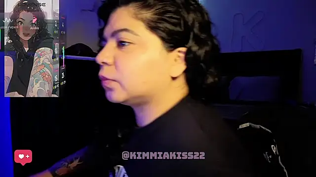 kimmiakiss22 online show from July 11, 7:49 pm