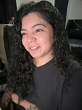 kimmiakiss22 online show from July 21, 8:33 pm