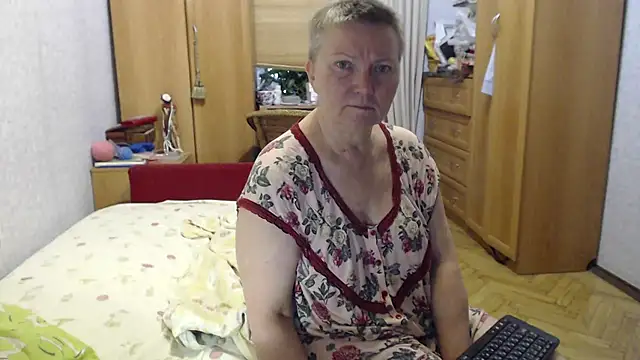 zarinafonliberman online show from September 19, 6:04 am