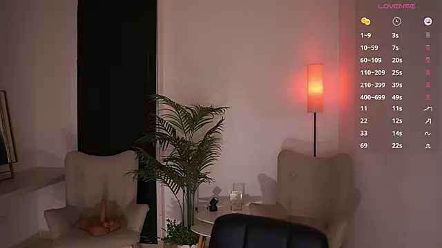 KendallRiseX online show from March 8, 2:19 pm