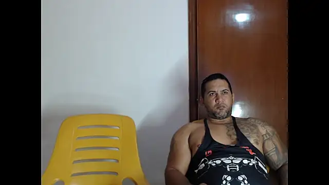 Snapshot of lover_1994 chatting on July 15, 10:53 am lover 1994 online show from July 15, 10:53 am